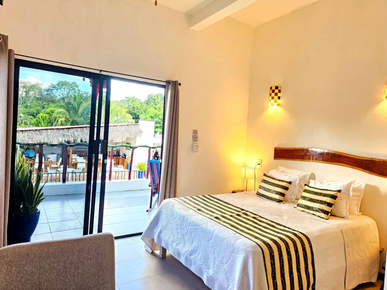 Mayan Majesty Boutique Hotel Вальядолід Екстер'єр фото