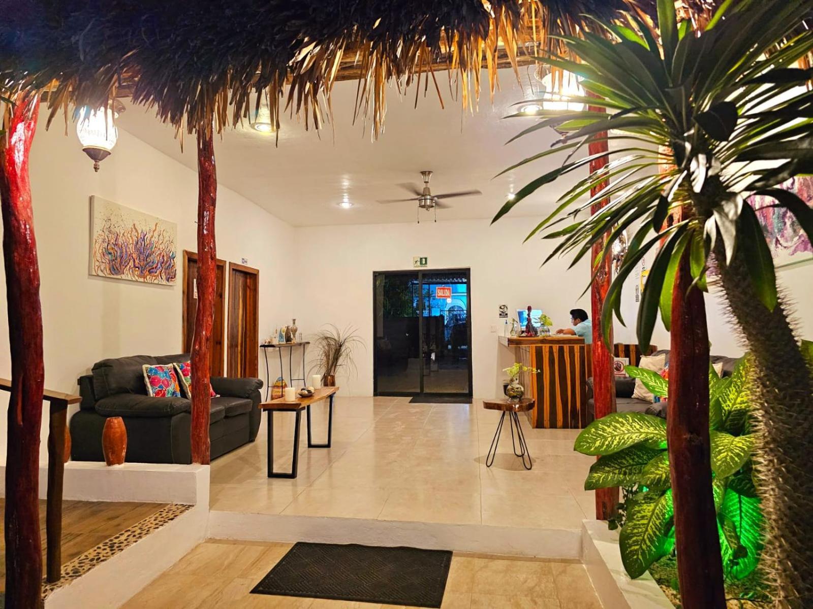 Mayan Majesty Boutique Hotel Вальядолід Екстер'єр фото